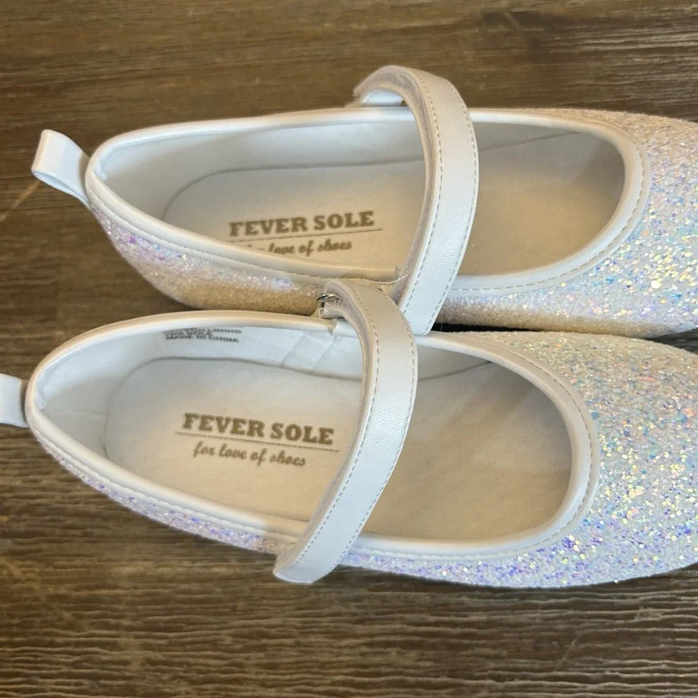 Fever Sole Girls Glitter Mary Jane Dress Shoes White Iridescent Sparkle Youth 2